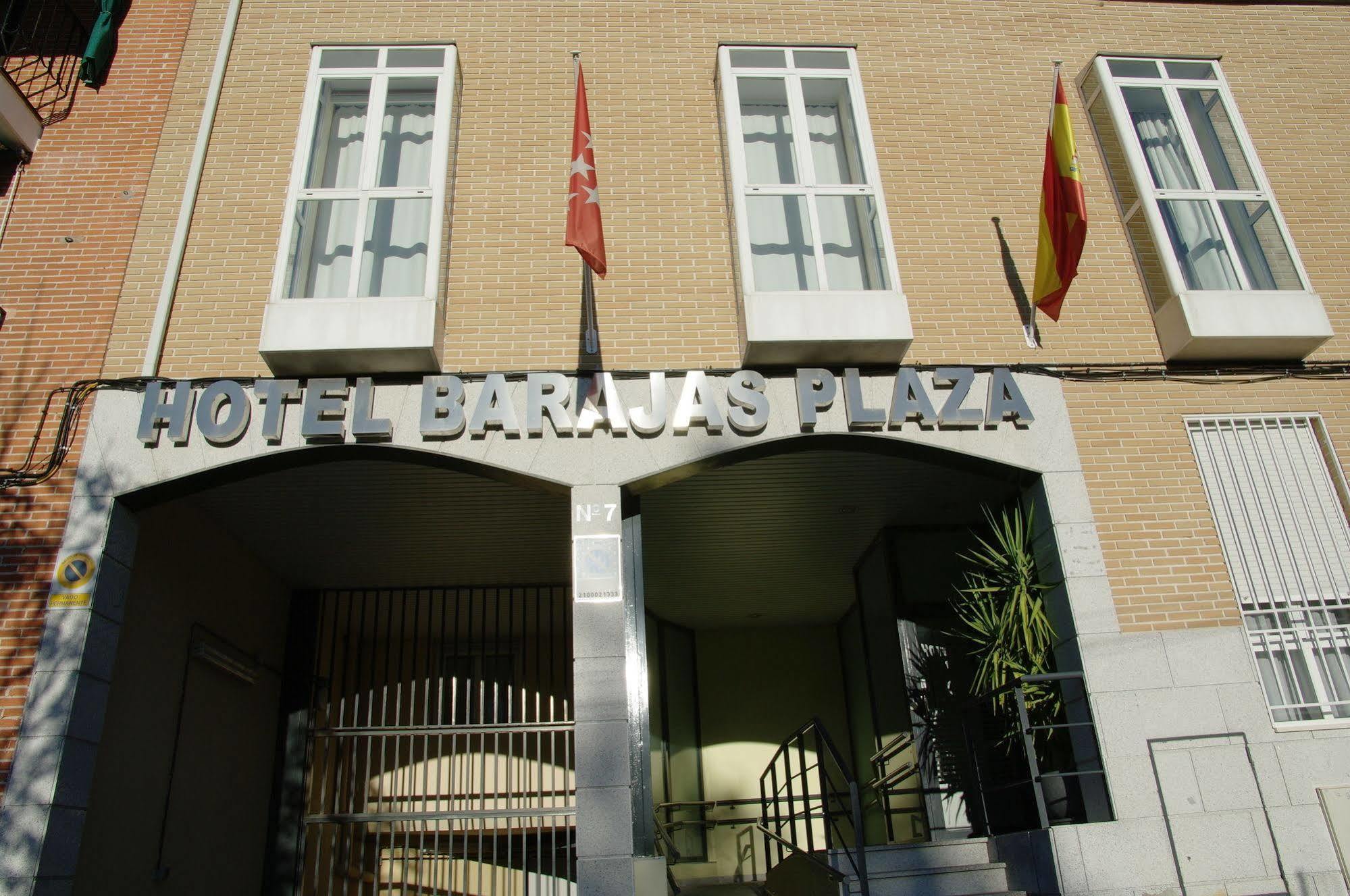 Hotel Barajas Plaza Madrid Exterior photo
